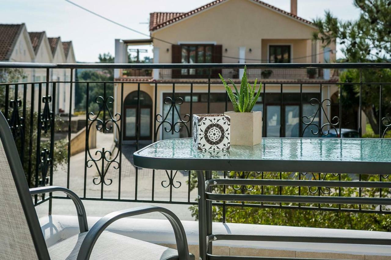 Julia'S Luxury Suites, Cephallonia Near Argostoli Kástron Exterior foto